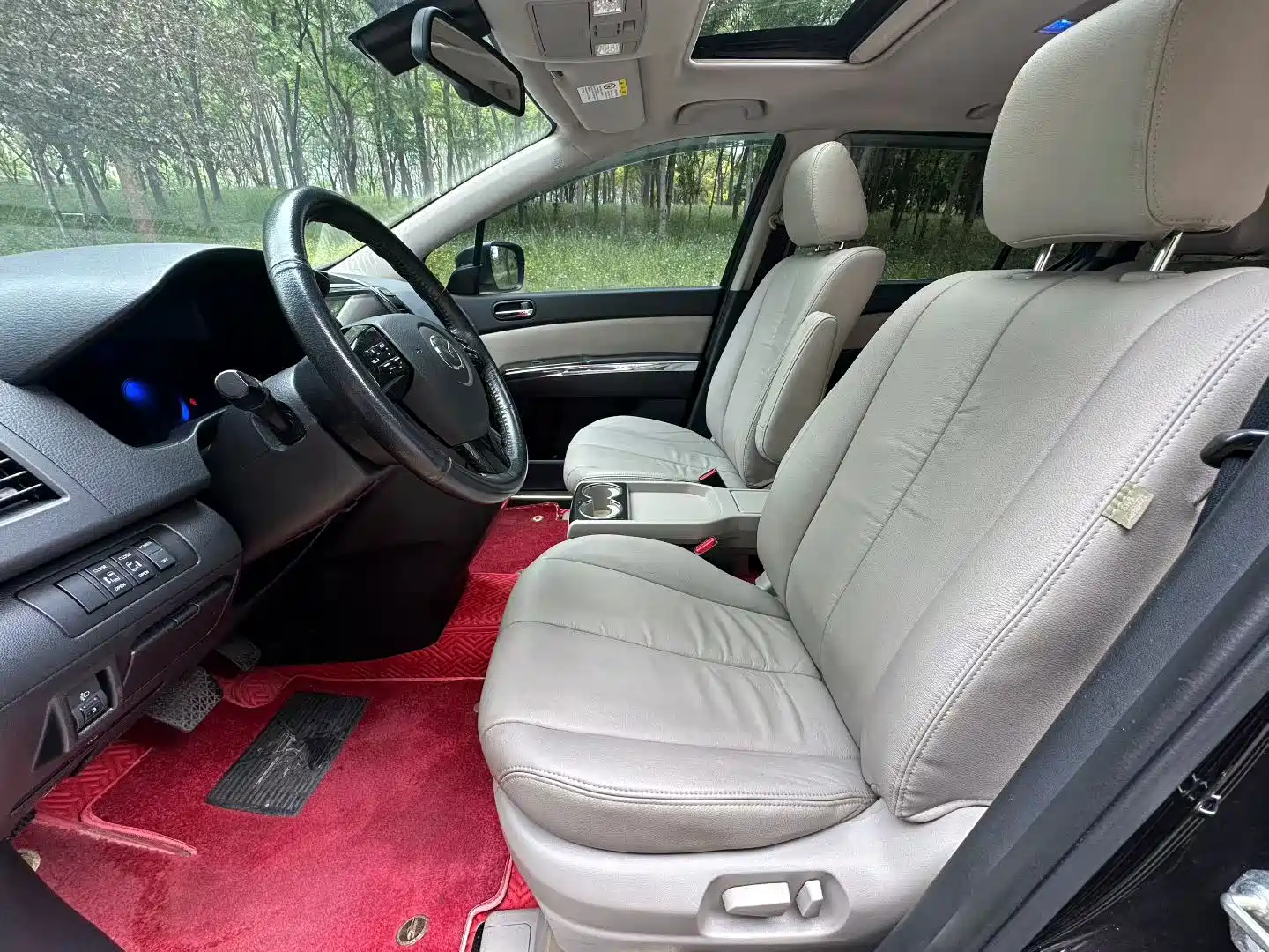 Фото 7 - Mazda 8