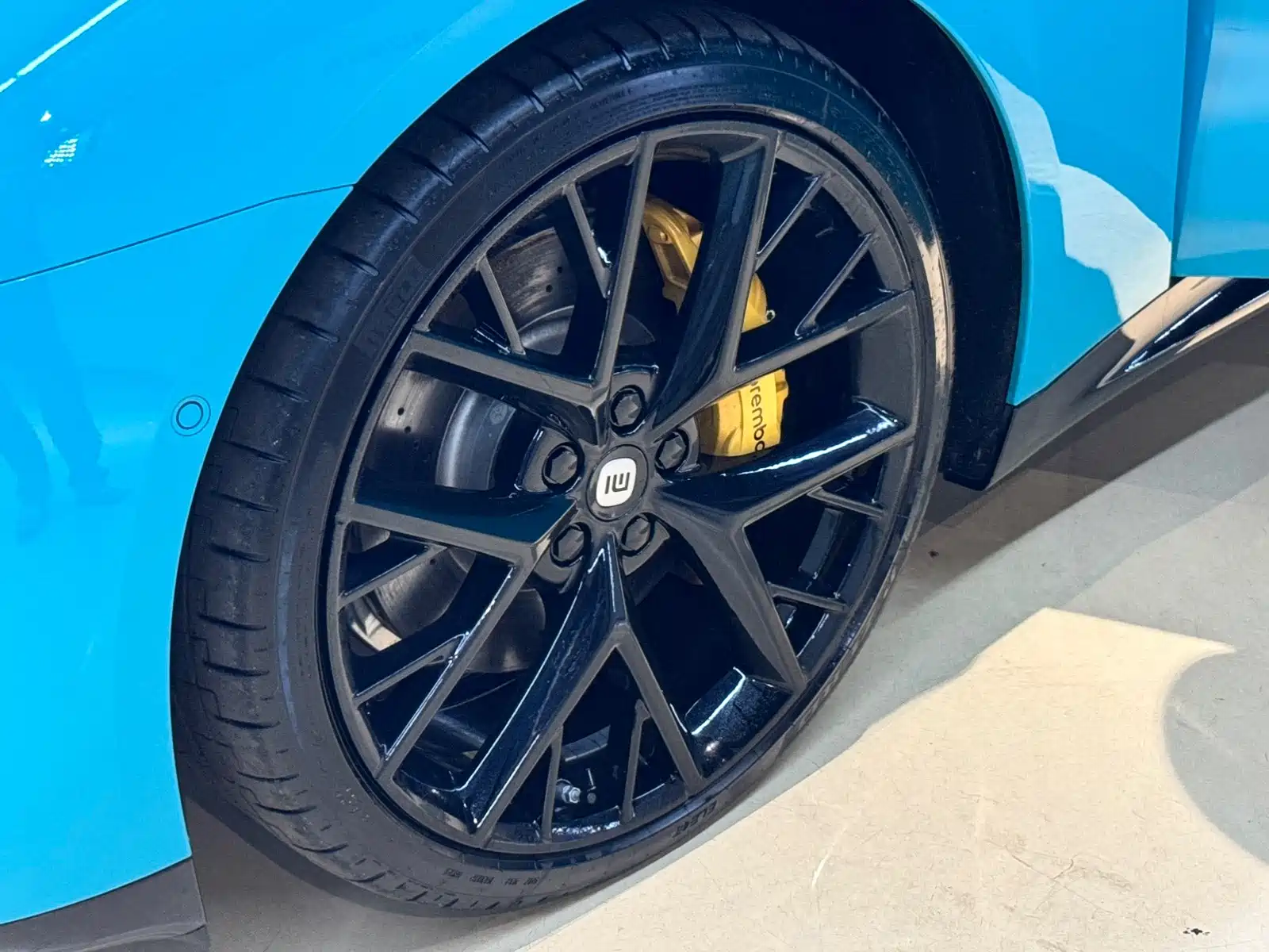 Фото 29 - Xiaomi SU7