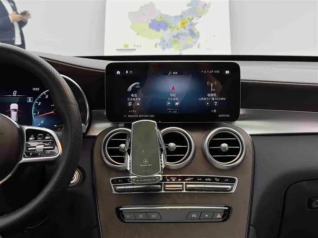 Mercedes-Benz GLC 2022 Facelift GLC 300 L 4MATIC Dynamic Collector's Edition фото 10
