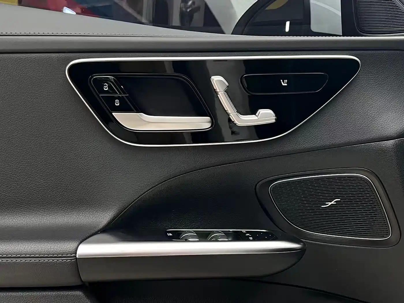 Mercedes-Benz C-Class 2022 Facelift C 200 L Sport фото 8