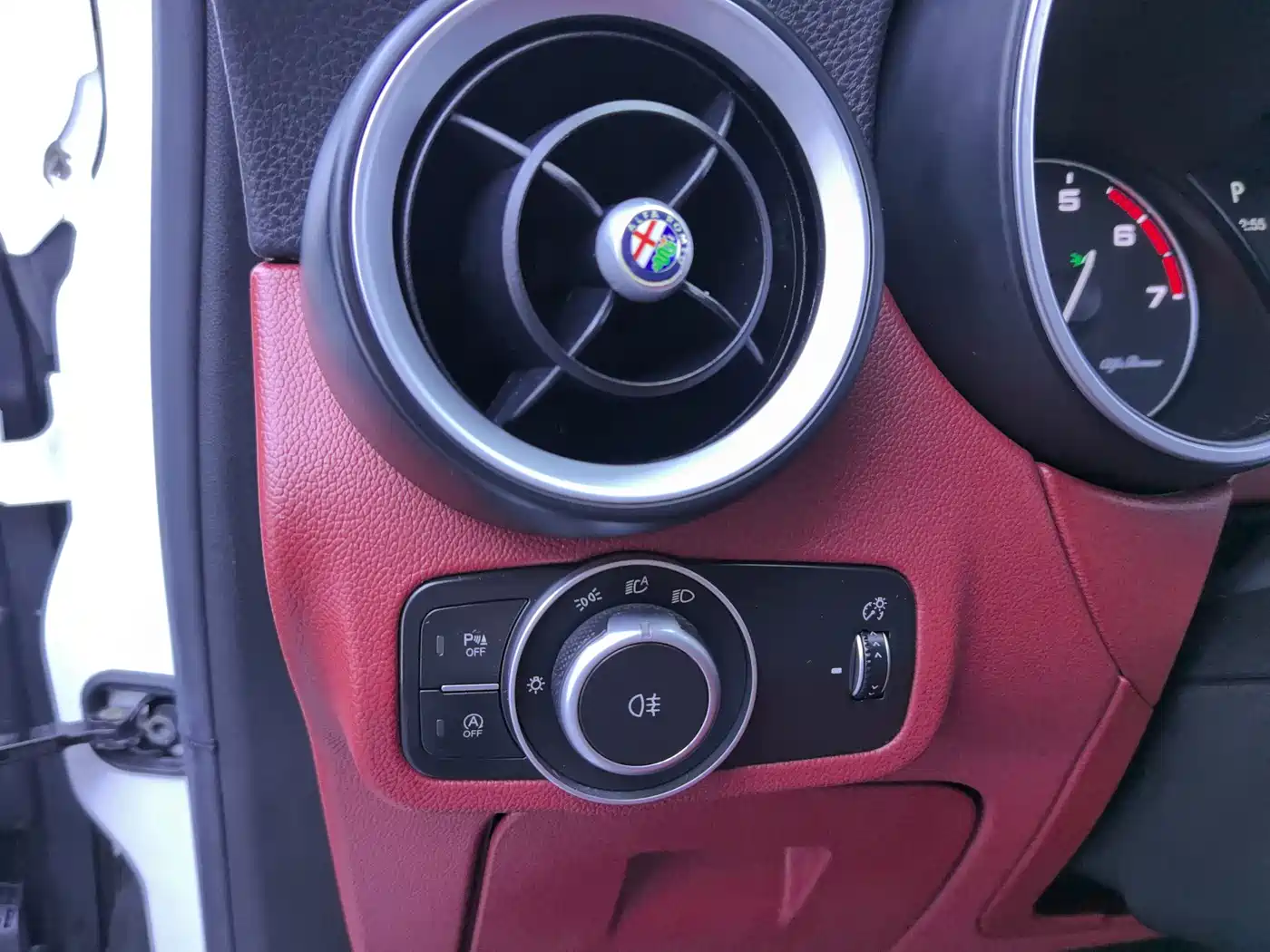 Alfa Romeo Stelvio 2019 2017 2.0T 200HP Elite