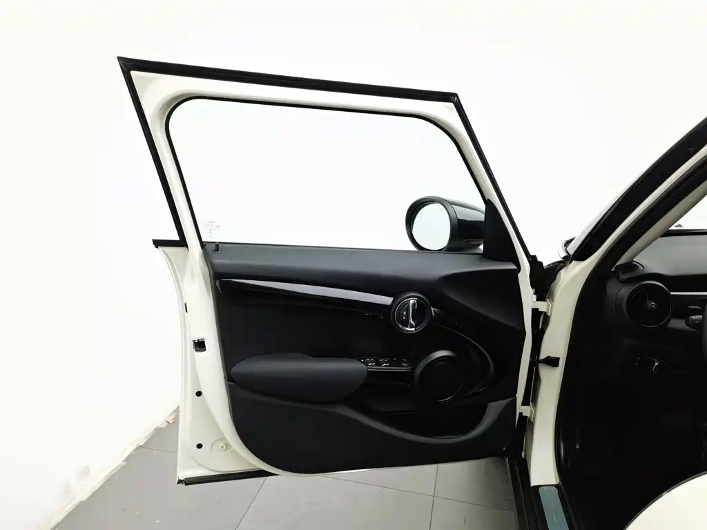 Фото 8 - MINI MINI