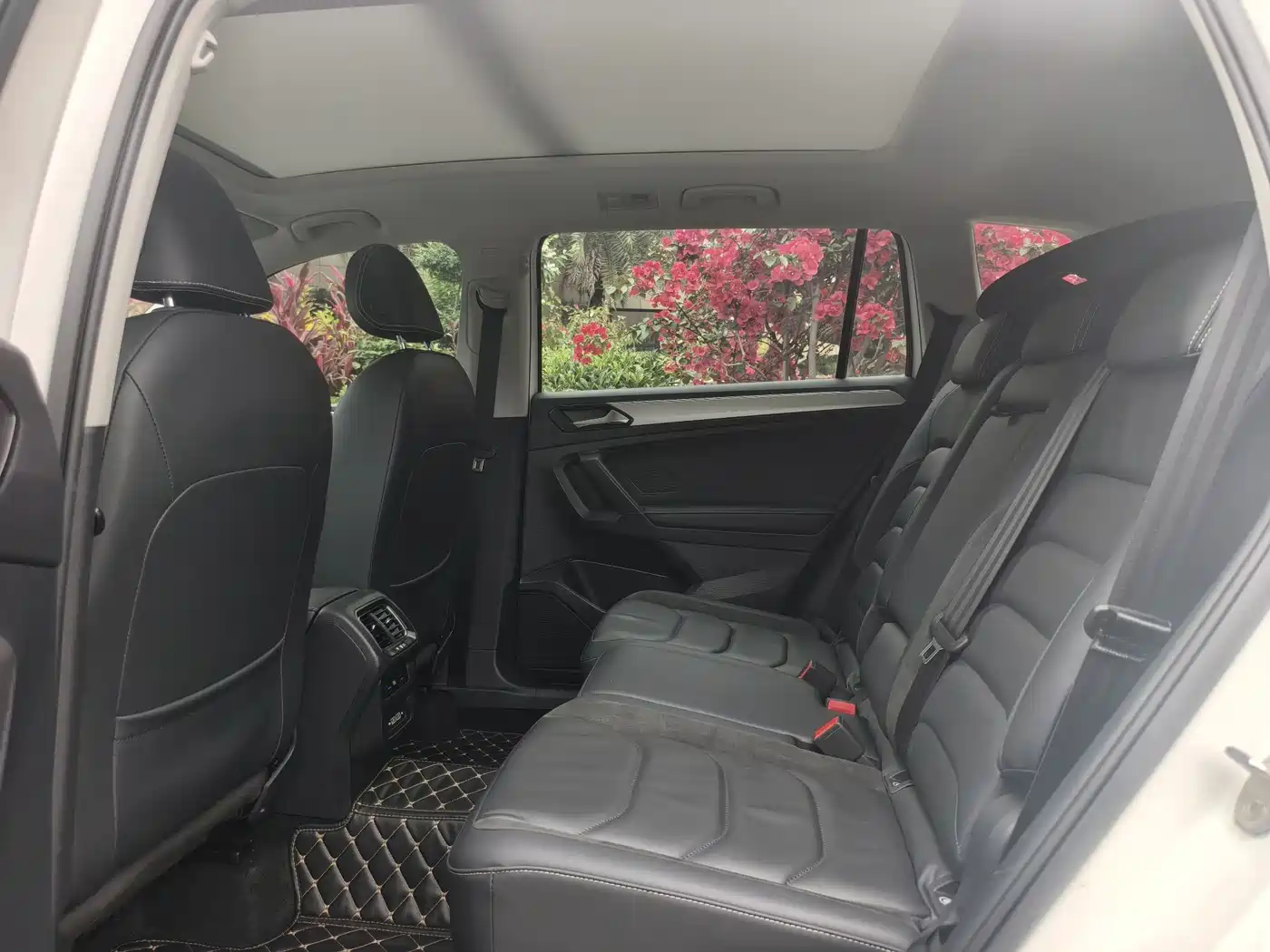 Volkswagen Tiguan L 2021 330TSI Automatic 2WD Smart фото 10