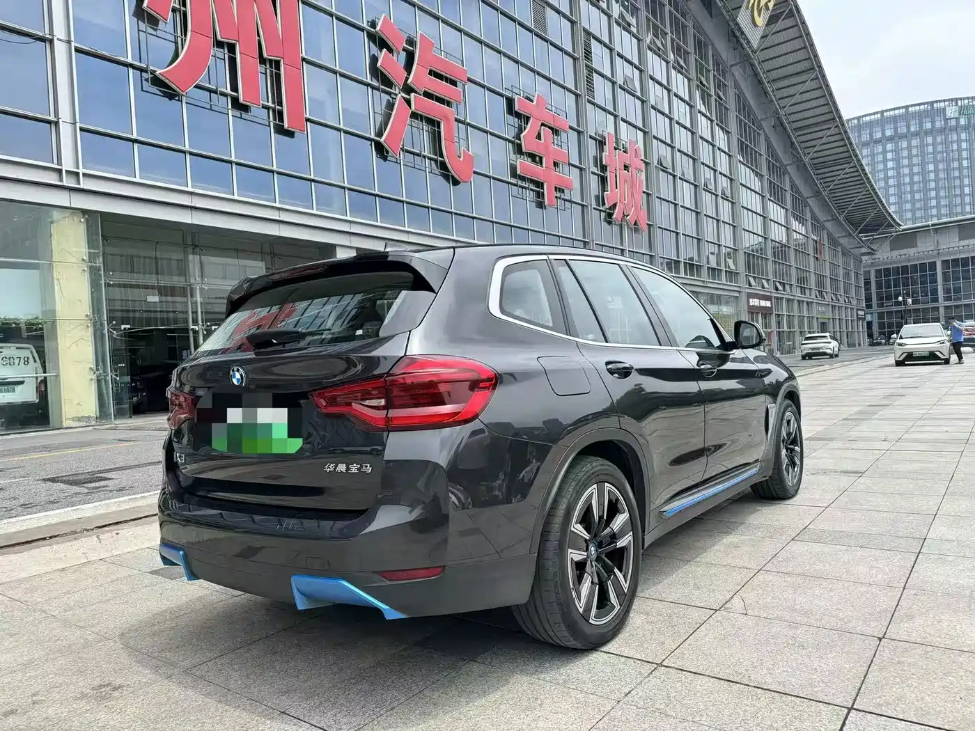 Фото 7 - BMW iX3