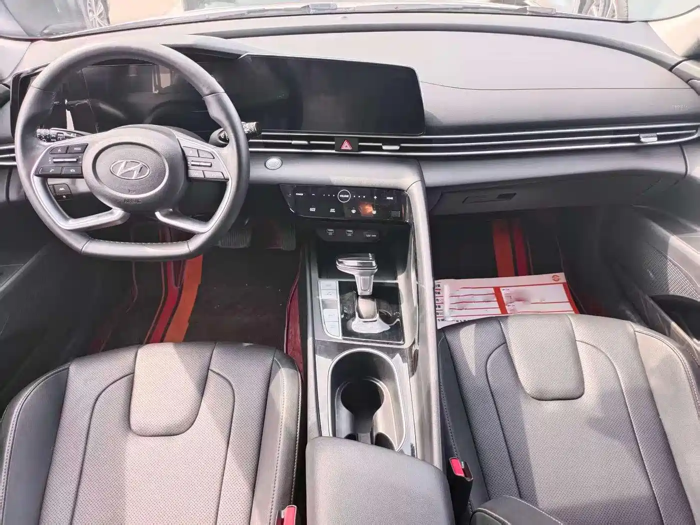Hyundai Elantra 2022 1.5L CVT GLX Elite Edition фото 8