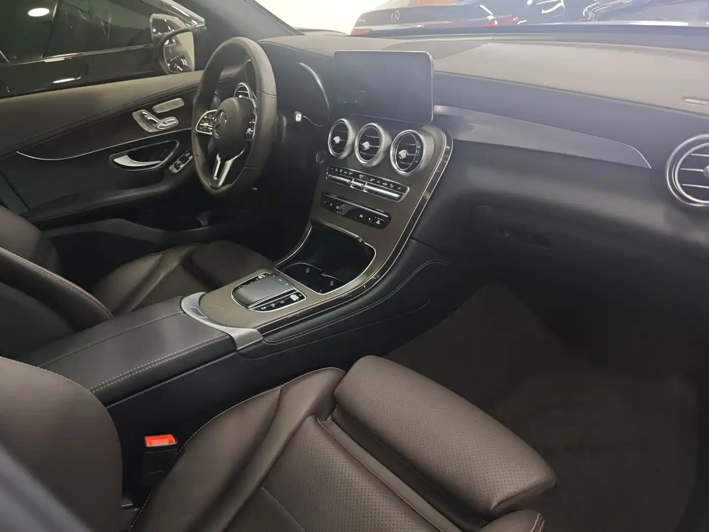 Mercedes-Benz GLC 2021 GLC 260 L 4MATIC Luxury фото 10