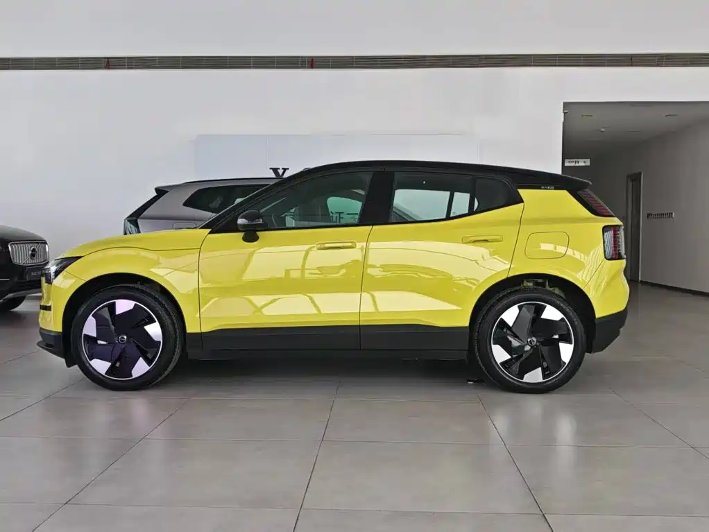 Фото 6 - Volvo EX30