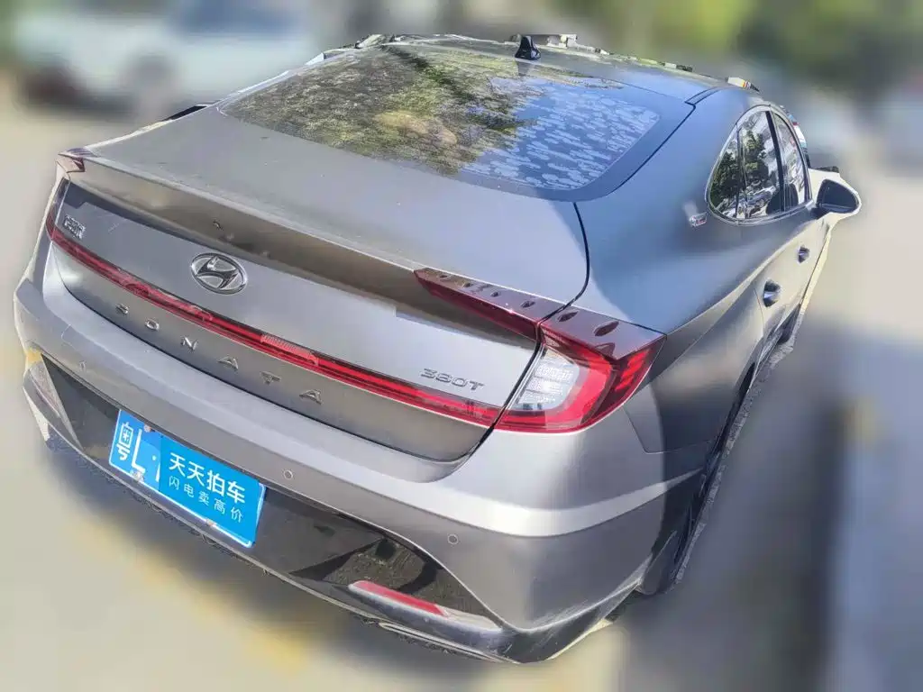 صورة 2 - Hyundai Sonata
