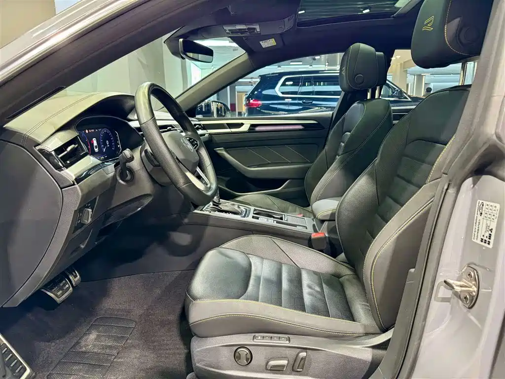 Volkswagen FAW-Volkswagen CC 2024 380TSI Eye-catching Edition фото 19