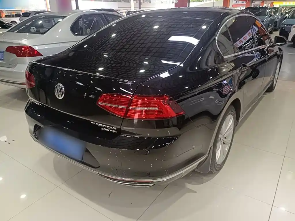 Фото 7 - Volkswagen Magotan
