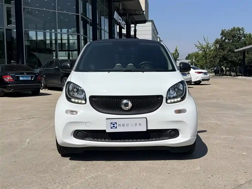 smart fortwo 2015 2015 1.0L 52kW Hardtop Passion Edition