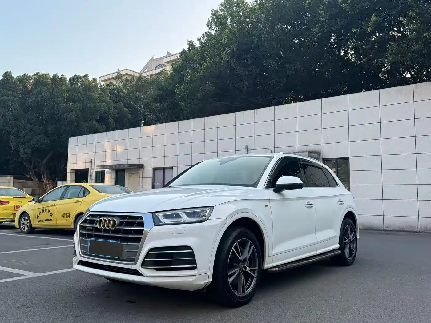 Audi Q5L 2018 40 TFSI Prestige Fashion (China V)