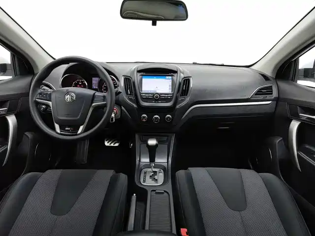 MG MG5 2012 1.5L Automatic Luxury Edition — фото 5
