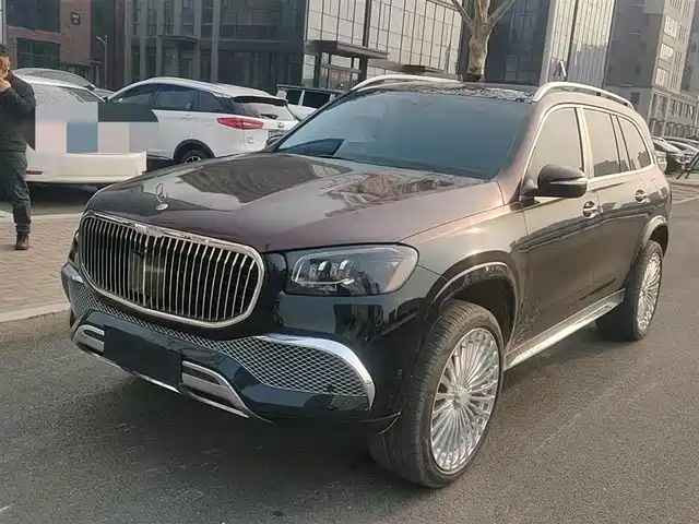 MERCEDES-BENZ GLS