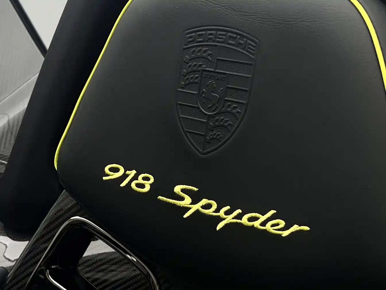 Porsche 918 Spyder 2015 2014 4.6L