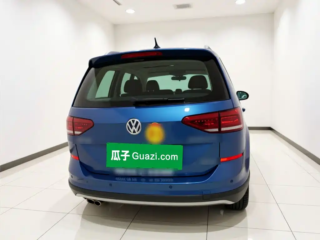 صورة 5 - Volkswagen Touran