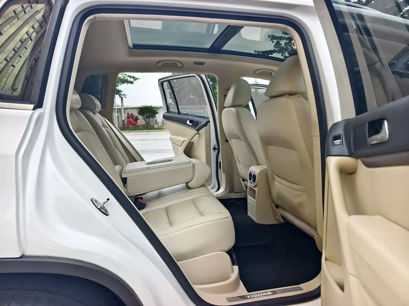 Volkswagen Tiguan 2015 1.8TSI Automatic 4WD Highline фото 13