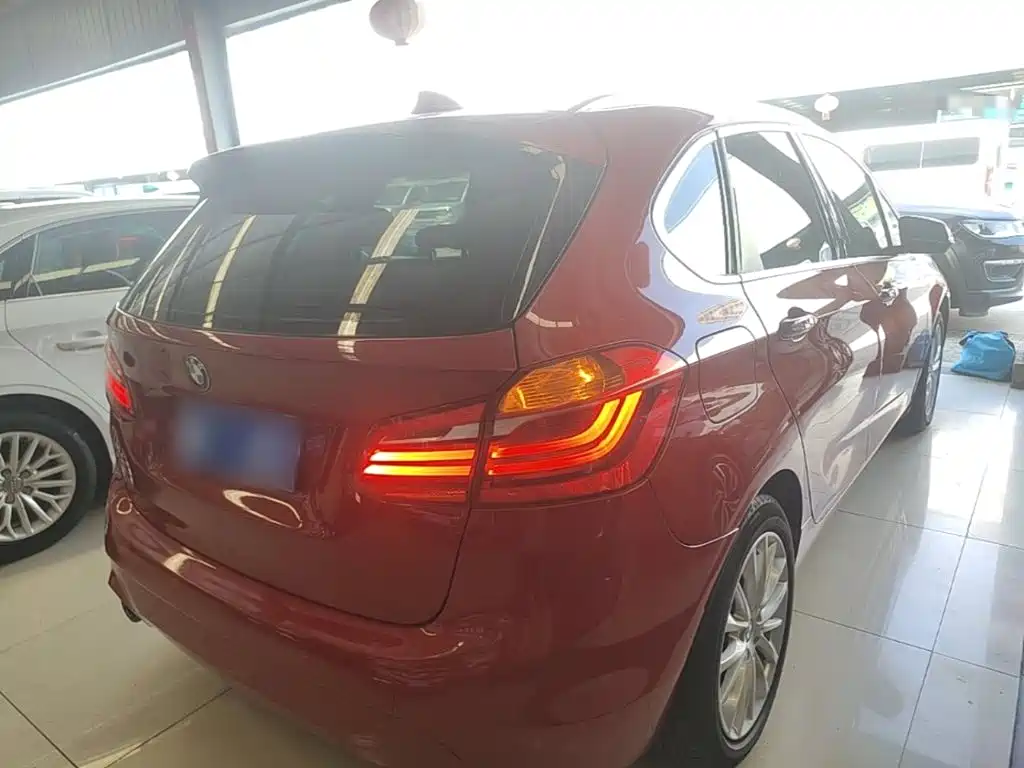 BMW 2 Series Touring 2019 2018 218i Luxury Line