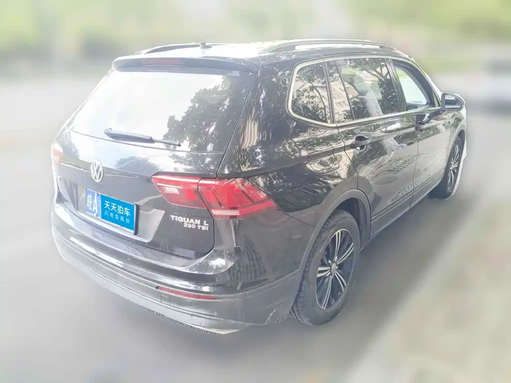 Volkswagen Tiguan, миниатюра 2