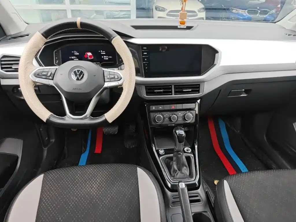 Volkswagen Tacqua 2021 2021 1.5L Automatic Smart Connect Edition