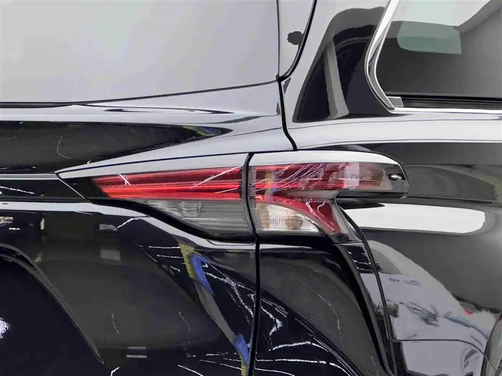 Toyota Sienna 2021 2.5L Hybrid Comfort Edition фото 16