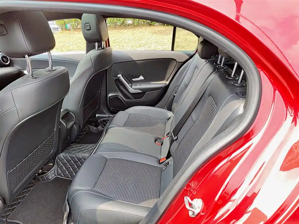 MERCEDES-BENZ A CLASS