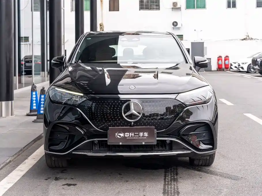 MERCEDES-BENZ EQE SUV