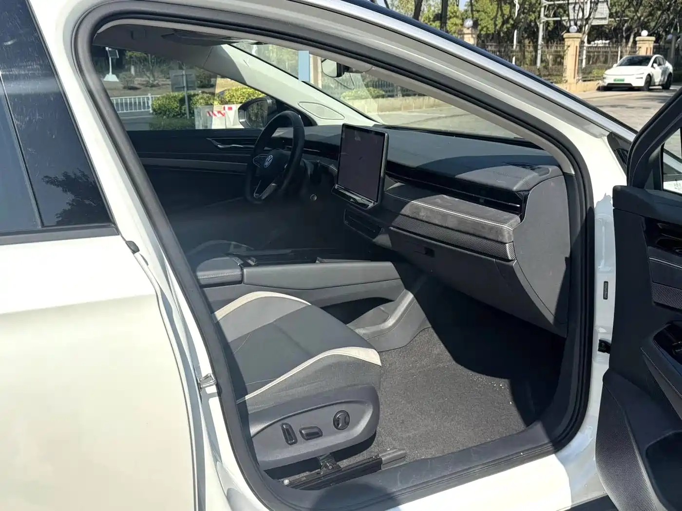 VOLKSWAGEN ID.7 VIZZION