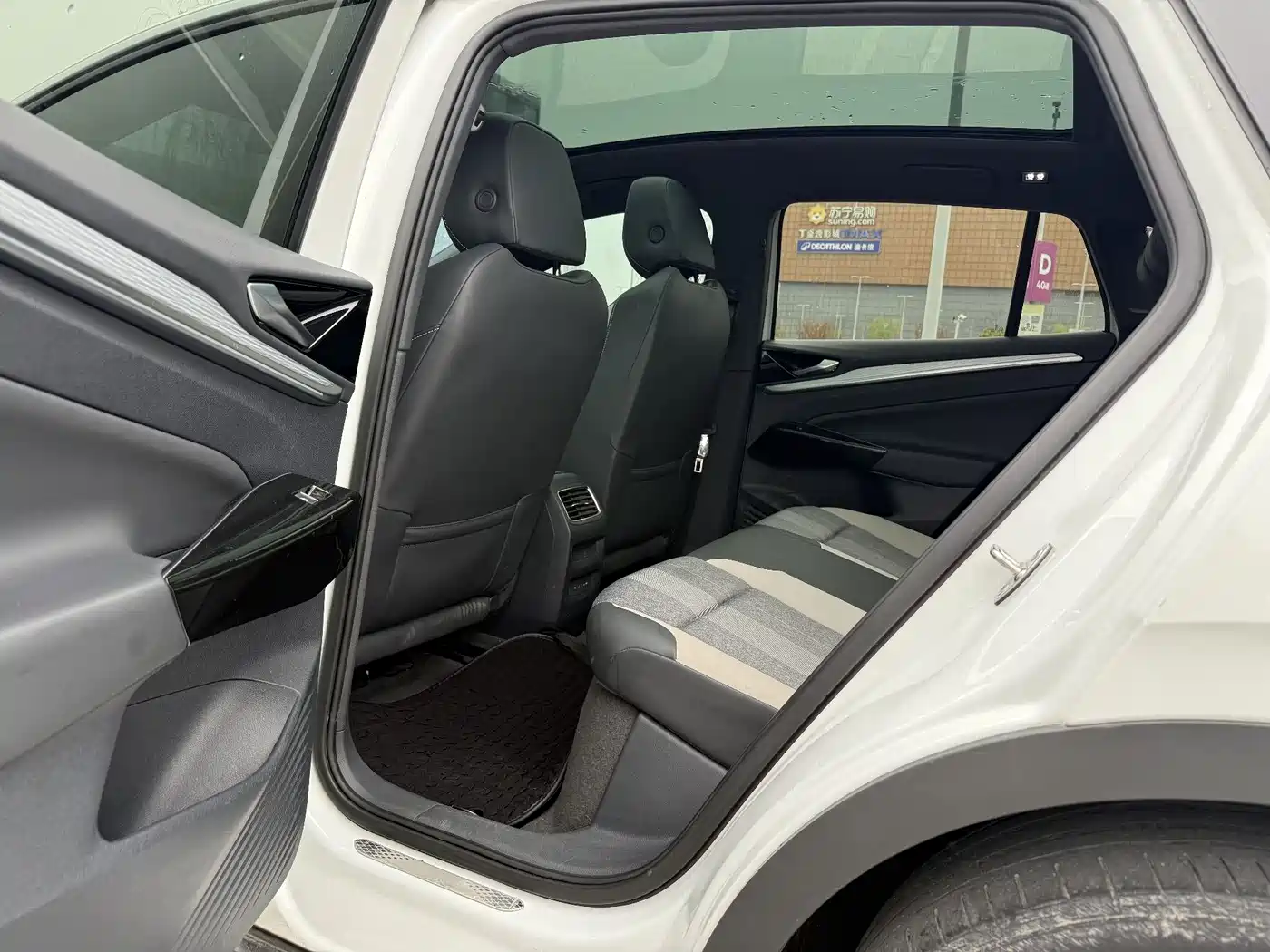 VOLKSWAGEN ID.4 CROZZ