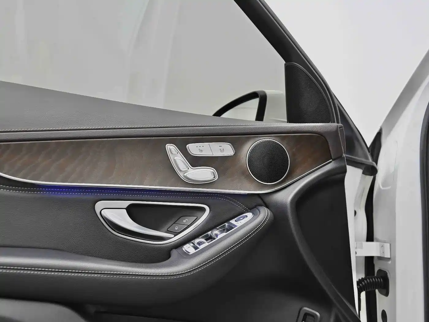 Mercedes-Benz GLC 2020 GLC 260 L 4MATIC Luxury фото 22