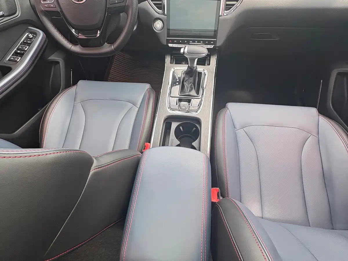 SWM Motor SWM G05 2021 2021 PRO 1.5T Automatic Luxury 7-seater