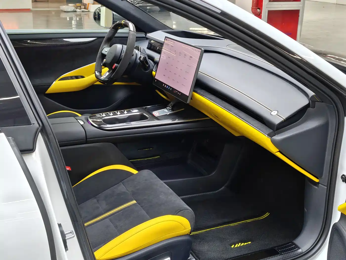 XIAOMI CAR XIAOMI SU7 ULTRA