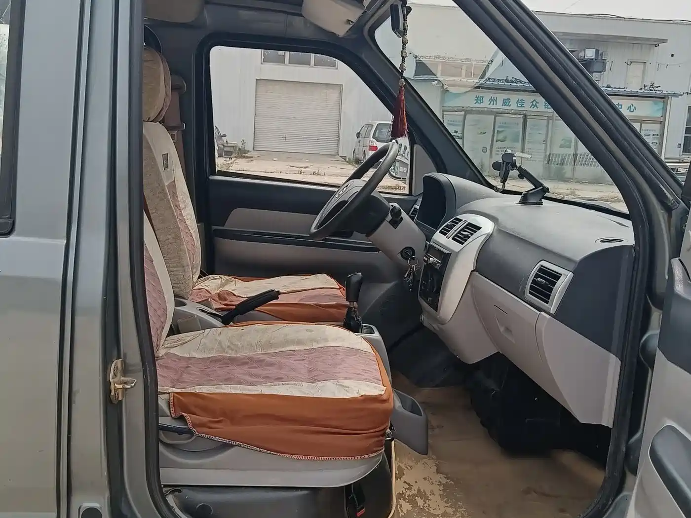 Shaanqi Tongjia Fujia 2014 2011 Model 1.3L-6400A Luxury