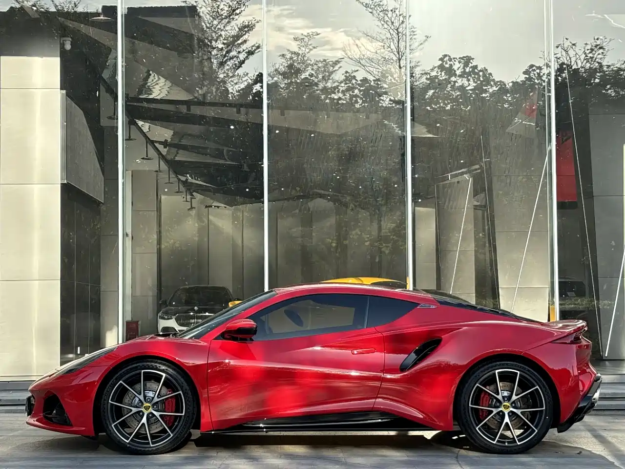 LOTUS SPORTS CAR EMIRA