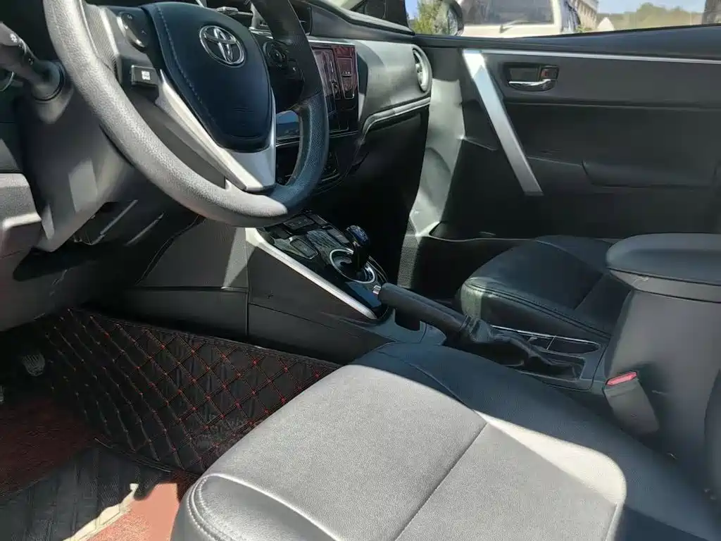Toyota Corolla Twin Engine E+ 2020 2019 1.8L E-CVT Leading Edition