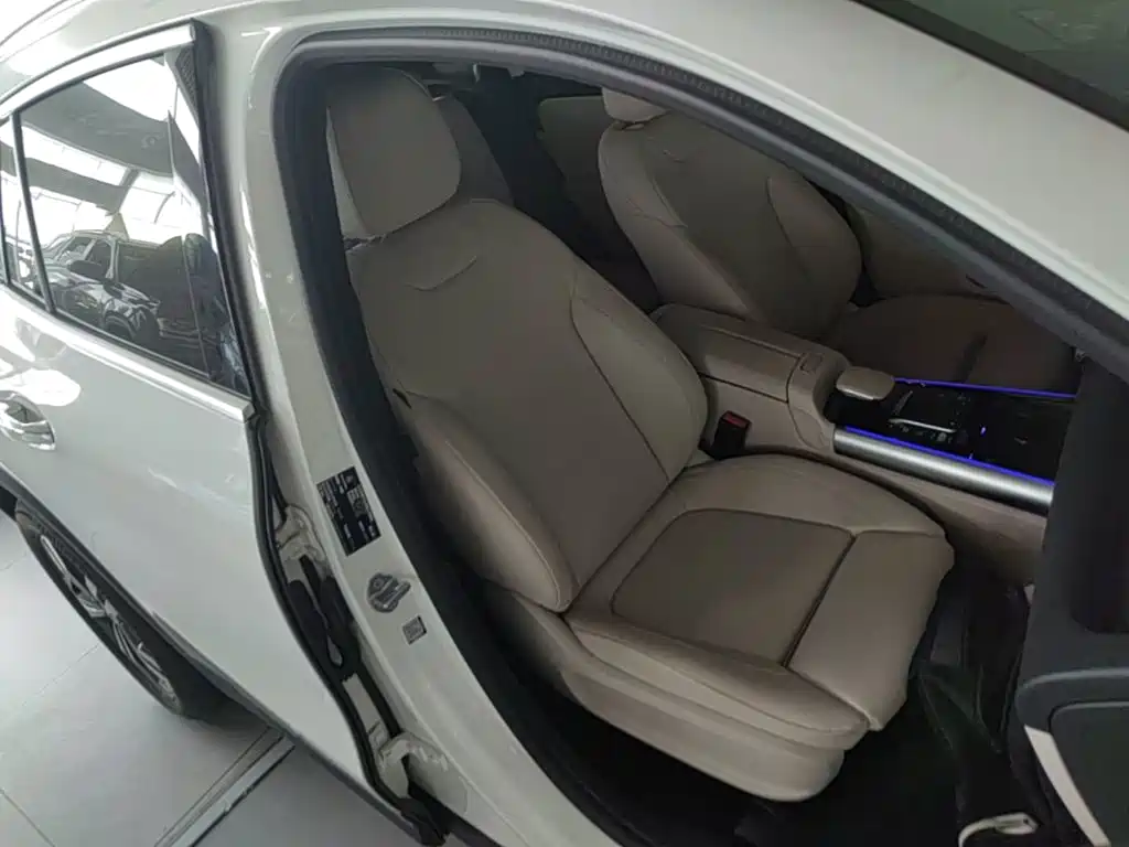 Mercedes-Benz GLA 2024 2023 GLA 220