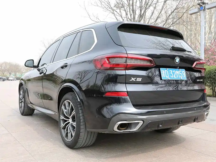 BMW X5 (IMPORTED)
