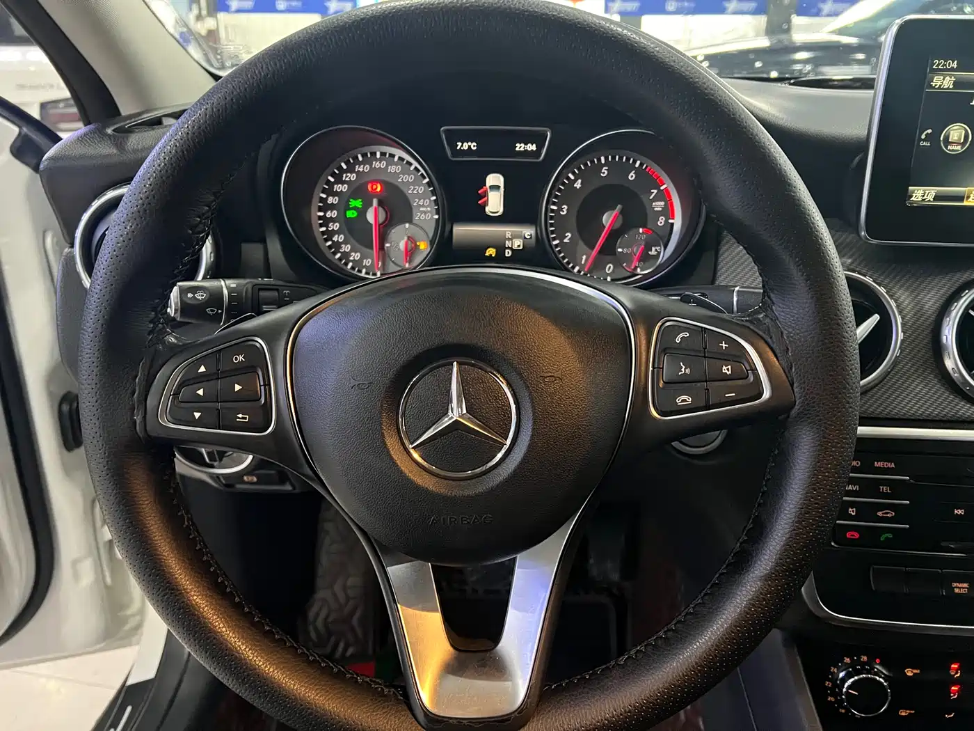 Mercedes-Benz GLA 2017 GLA 200 Dynamic фото 10