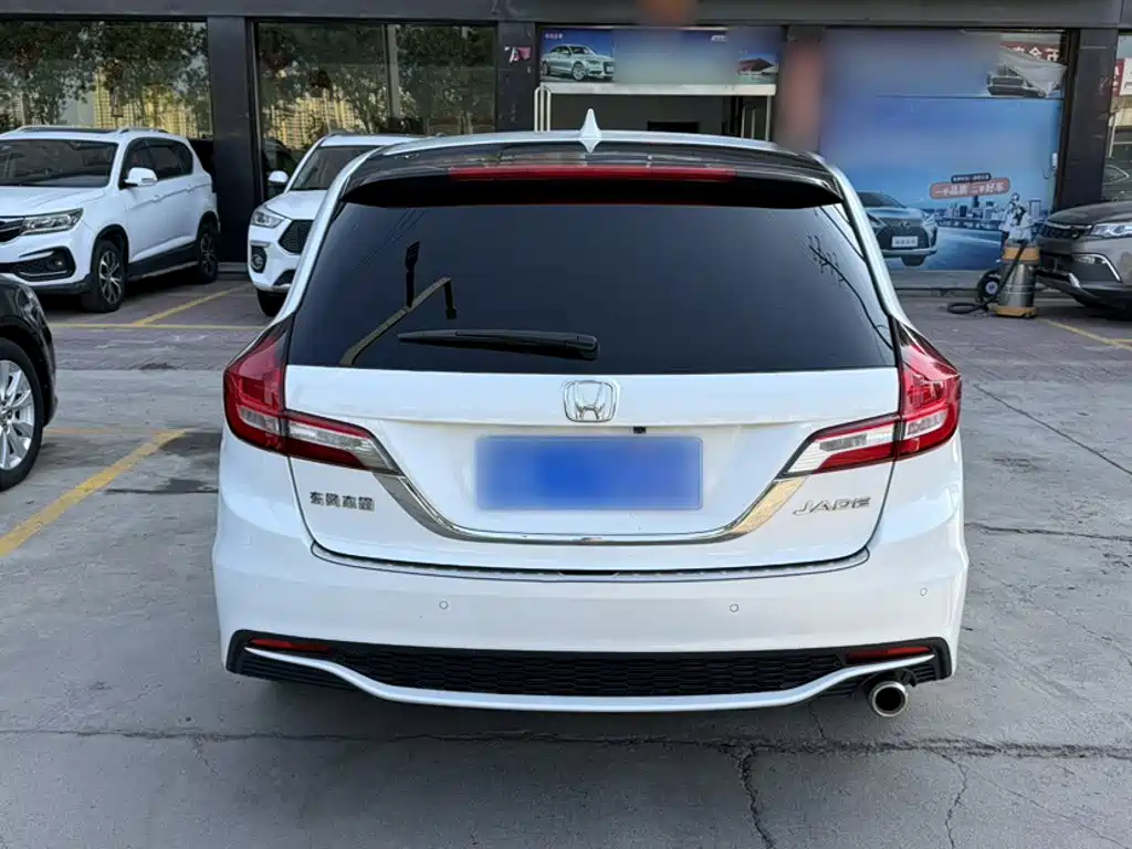 Honda Jade 2019 2017 1.8L Automatic Comfort Edition 5-seater