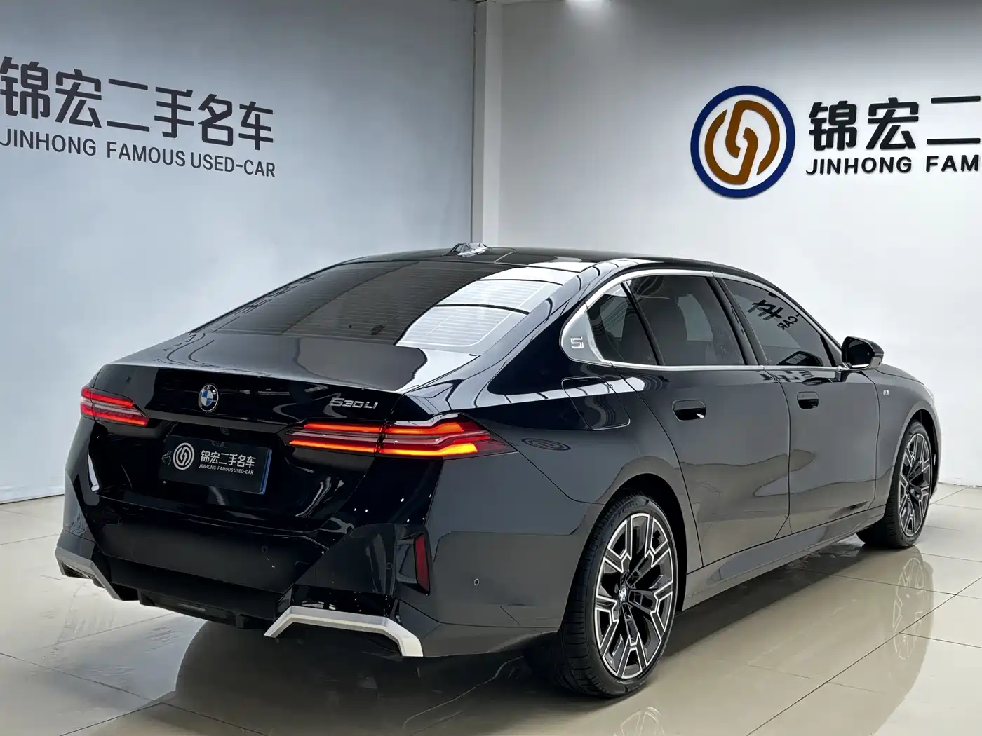 BMW 5 Series 2025 530Li Premium M Sport Package фото 25