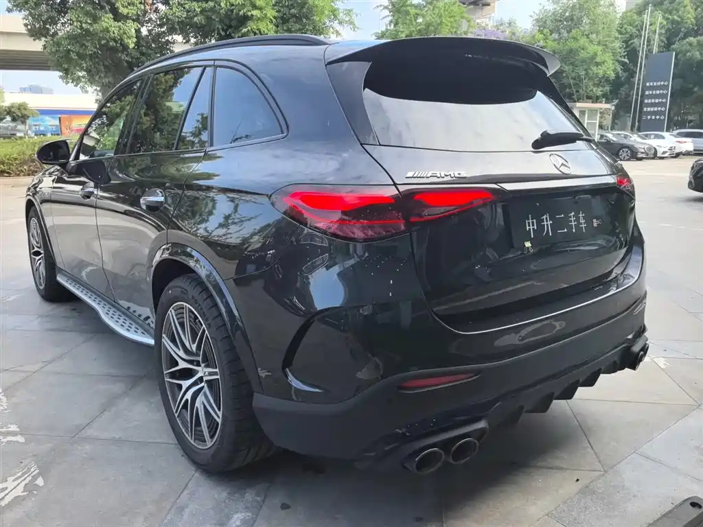 Mercedes-Benz GLC AMG 2025 AMG GLC 43 4MATIC фото 7
