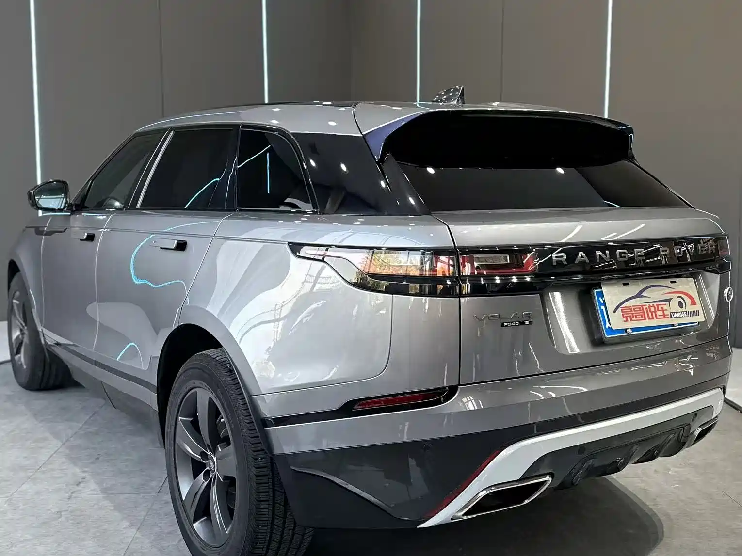 Фото 6 - Land Rover Range Rover Velar