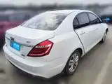 Фото 2 - Geely Emgrand