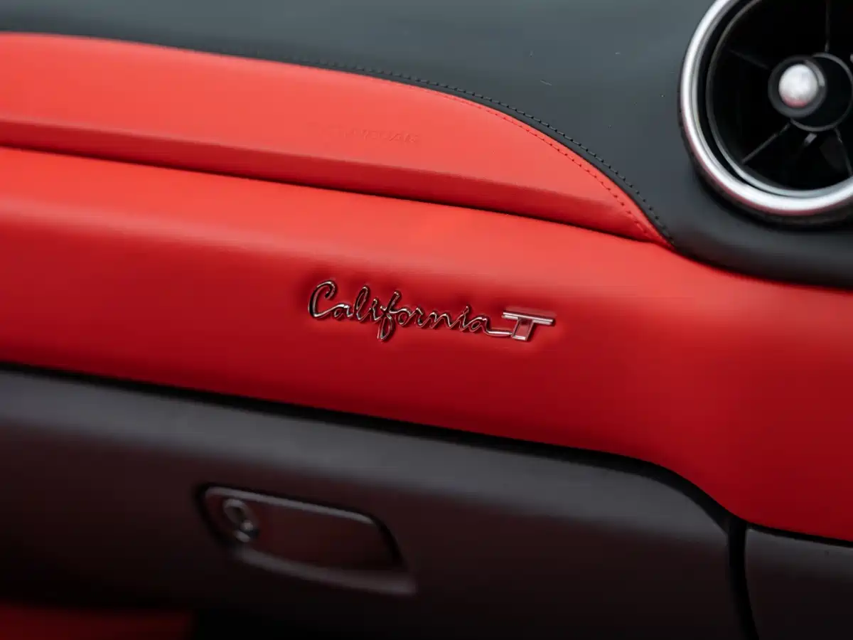 Ferrari California T 2015 3.9T Standard фото 15