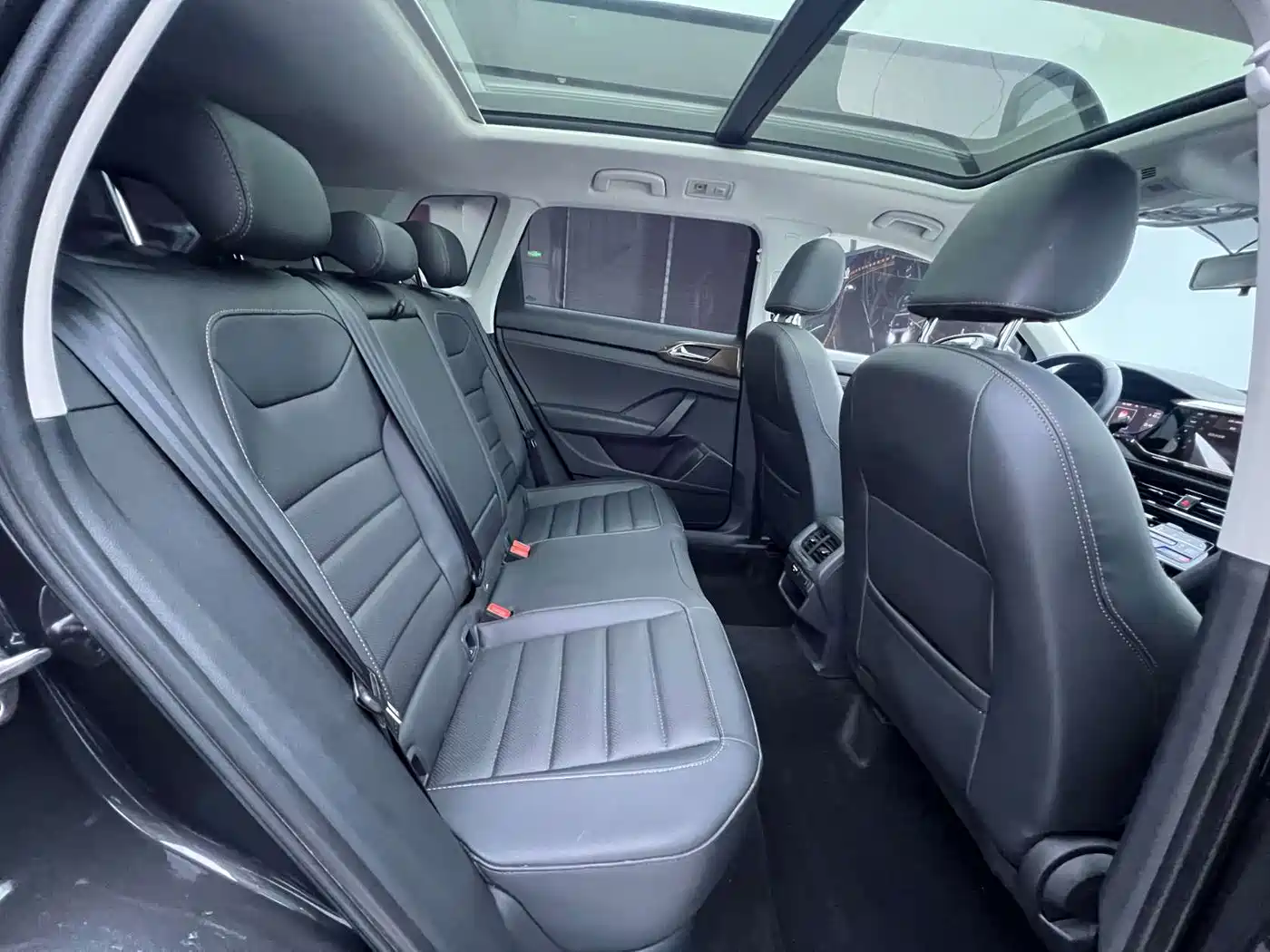 Volkswagen Tharu, миниатюра 14