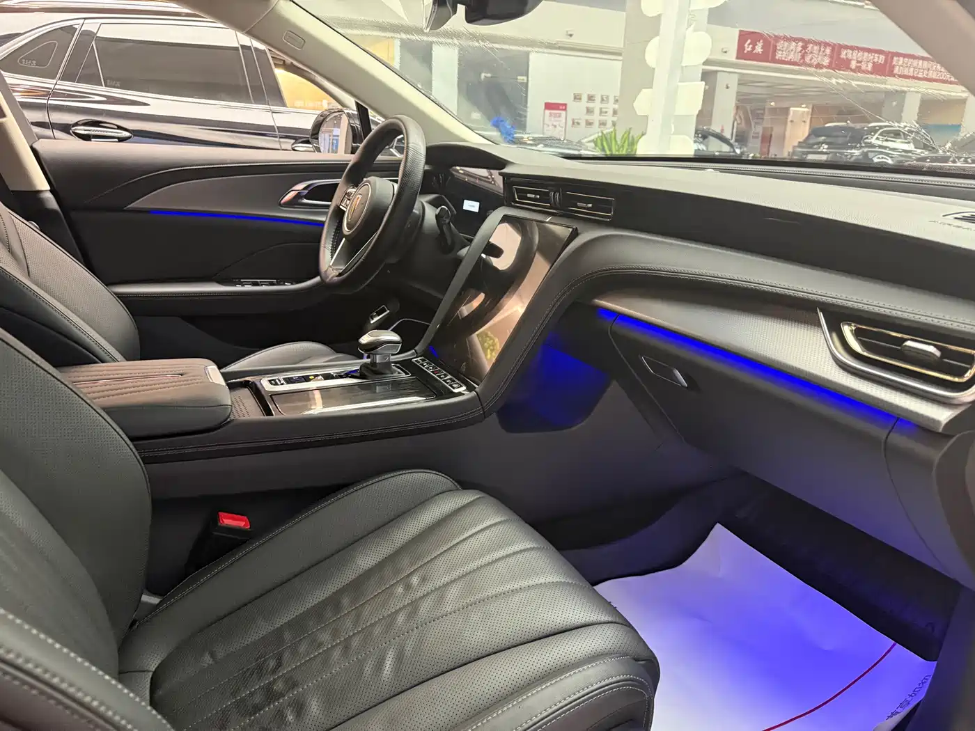 Hongqi H5 2024 2.0T Automatic Smart Connect Flag Smooth Edition фото 11