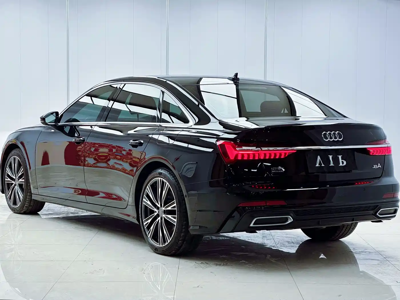 Audi A6L 2021 55 TFSI quattro Flagship Dynamic фото 4