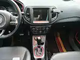 Фото 13 - Jeep Compass