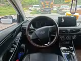 Фото 3 - Hyundai Elantra