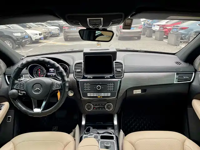 Mercedes-Benz GLE Coupe 2018 GLE 320 4MATIC Coupe SUV — фото 3